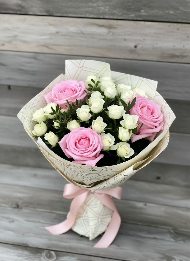 Букет цветов из: Розы в Луге