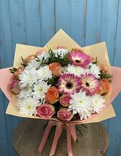Букет цветов из:  Розы, Герберы и Хризантемы в Луге