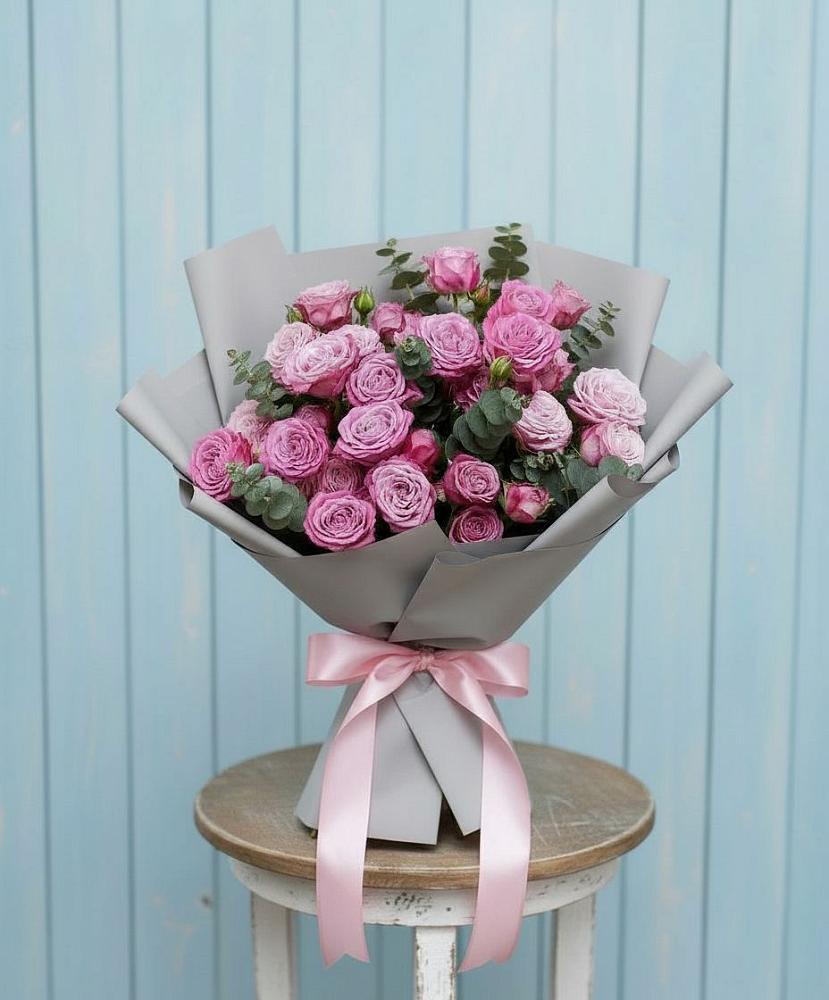 Букет цветов из: Розы в Луге