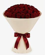 Букет 101 Бордовая роза Блэк Бакарра в Луге