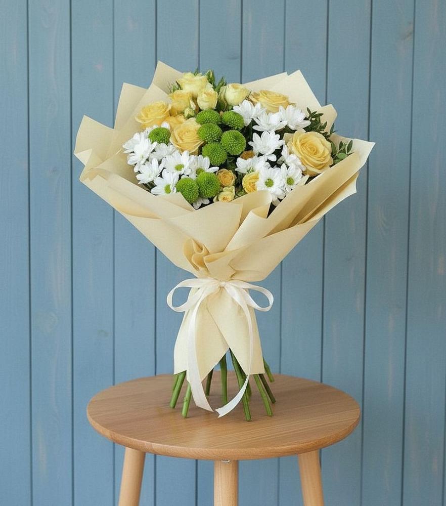 Букет цветов из: Хризантемы и Розы в Луге