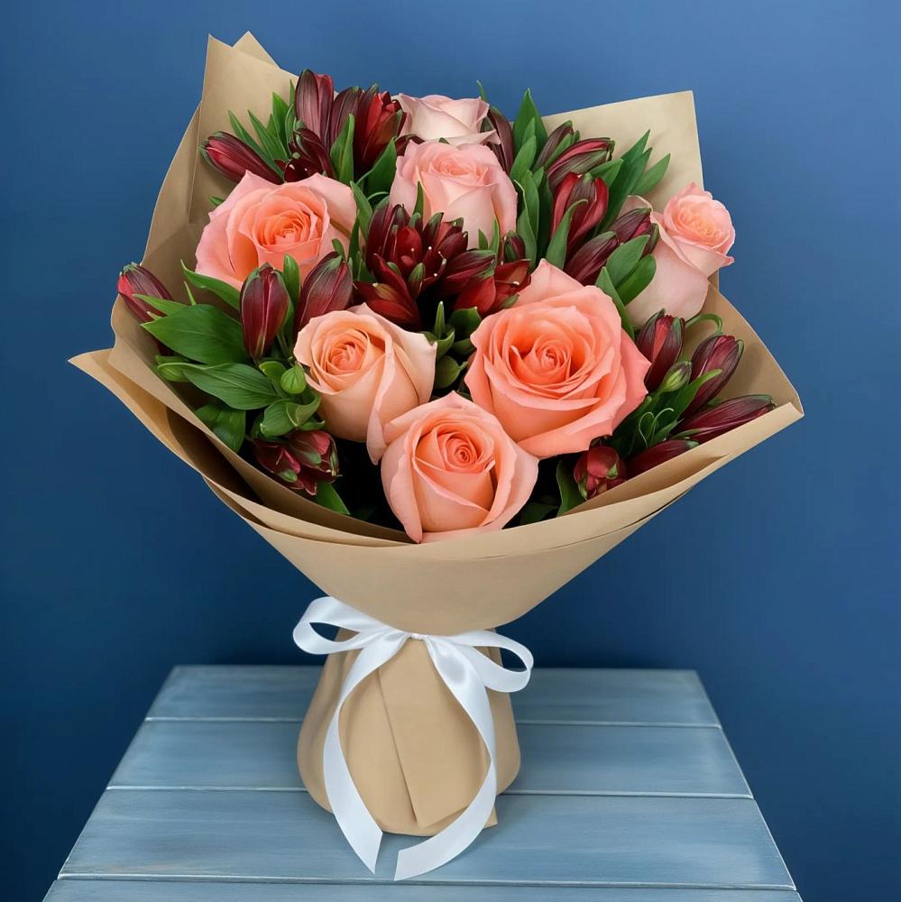 Букет цветов из: Розы и Альстромерии в Луге