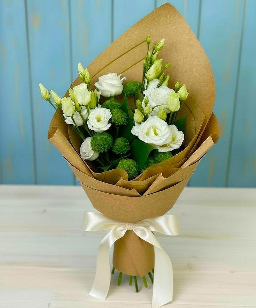 Букет цветов из: Хризантемы и Лизиантусы в Луге