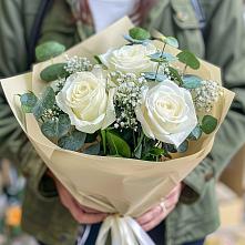 Букет цветов из:  Розы в Луге