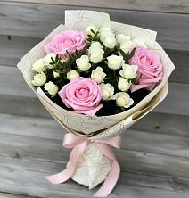 Букет цветов из:  Розы в Луге