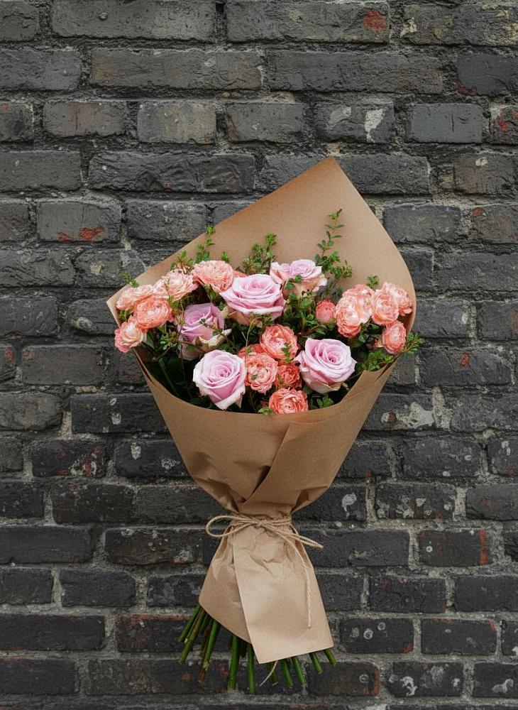 Букет цветов из: Розы в Луге