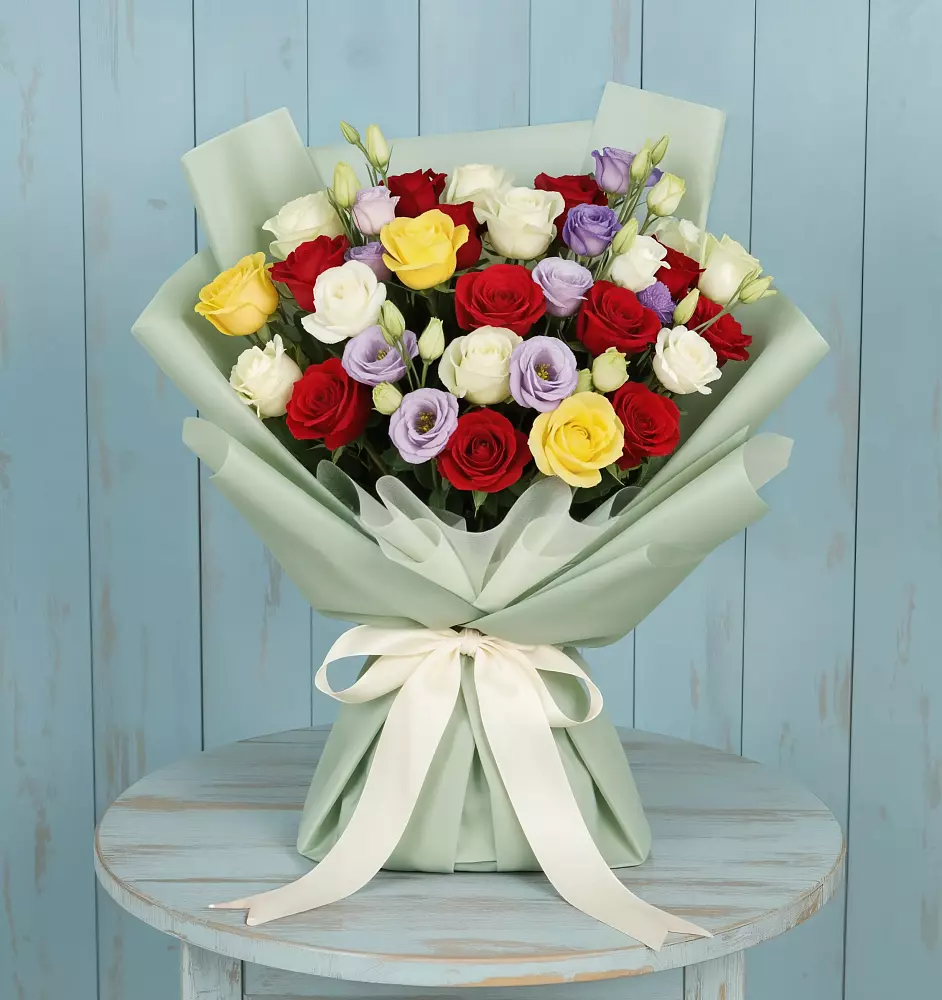 Букет цветов из: Розы в Луге