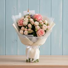 Букет цветов из:  Розы в Луге