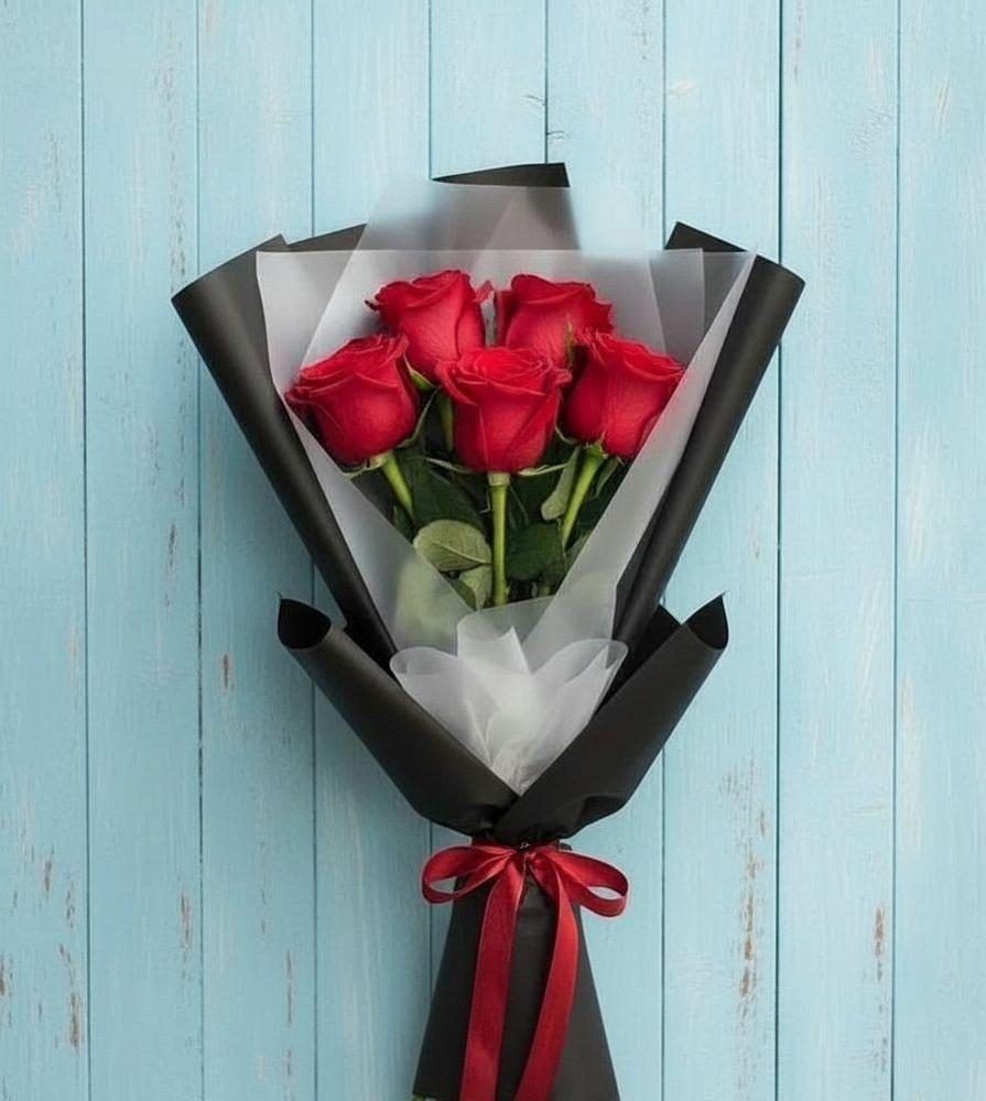 Букет цветов из: Розы в Луге